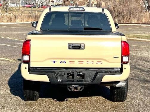 2017 Toyota Tacoma TRD Sport