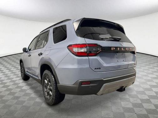 Gray 2026 Honda Pilot TrailSport