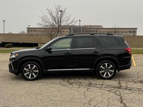 2025 Honda Pilot Elite