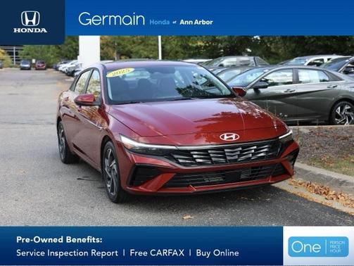 2025 Hyundai ELANTRA Limited
