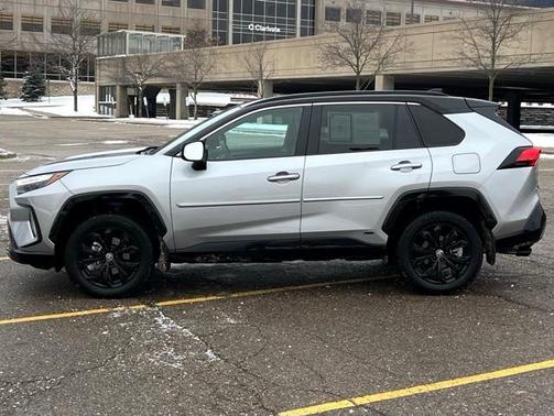 2024 Toyota RAV4 Hybrid XSE