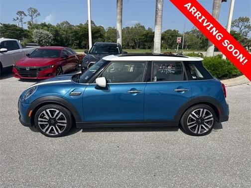 2023 MINI Hardtop Cooper