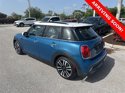 2023 MINI Hardtop Cooper