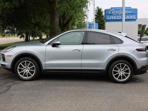 2022 Porsche Cayenne AWD