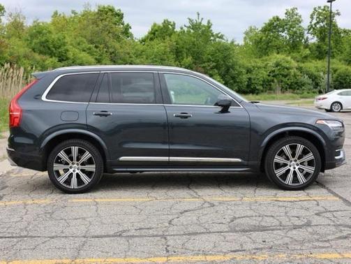 2021 Volvo XC90 T6 Inscription 7 Passenger