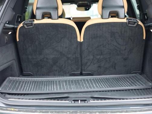 2021 Volvo XC90 T6 Inscription 7 Passenger