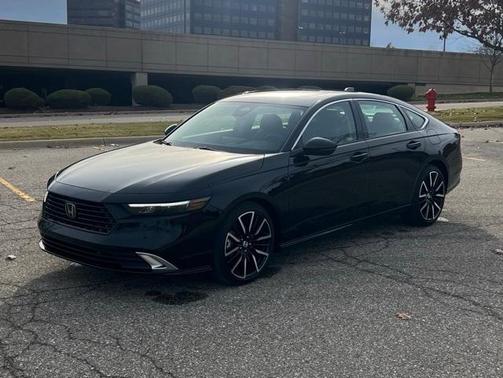 2025 Honda Accord Hybrid Touring