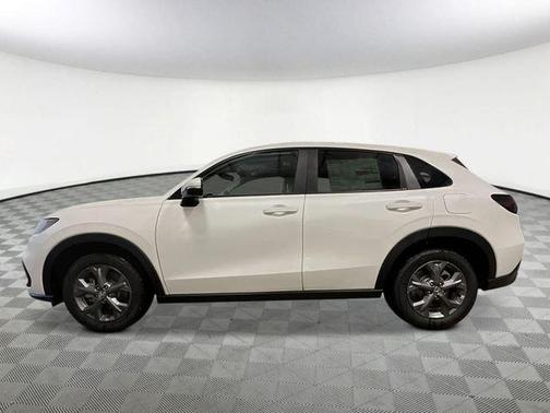 White 2027 Honda HR-V LX