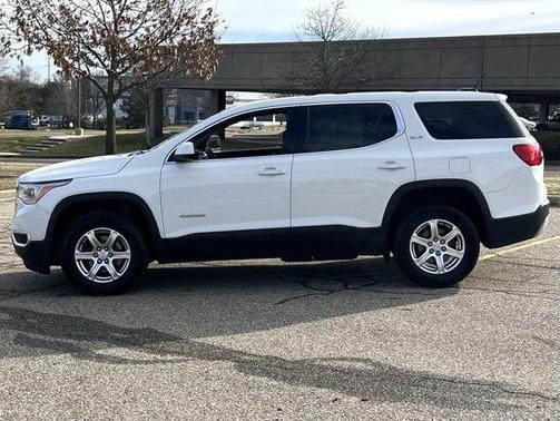 2019 GMC Acadia SLE-1