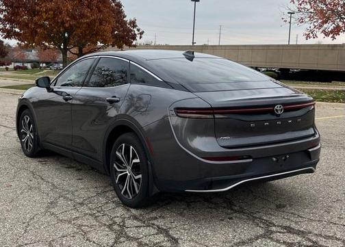 2023 Toyota Crown XLE