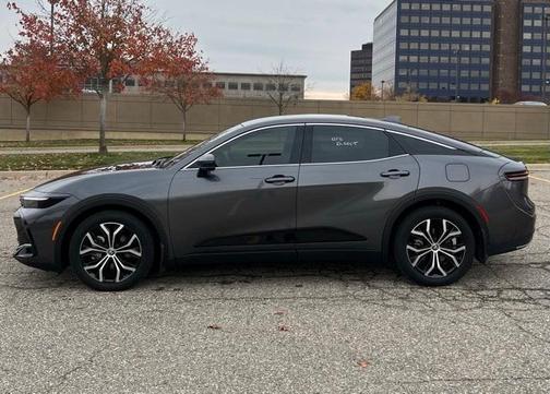 2023 Toyota Crown XLE