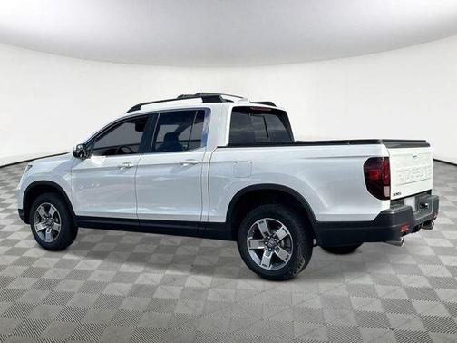 White 2026 Honda Ridgeline RTL