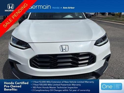 White 2023 Honda HR-V Sport