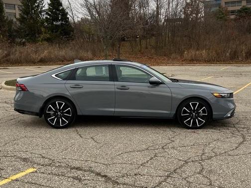 2024 Honda Accord Hybrid Touring