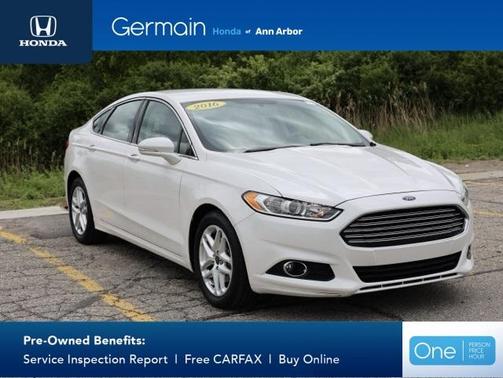 2016 Ford Fusion SE