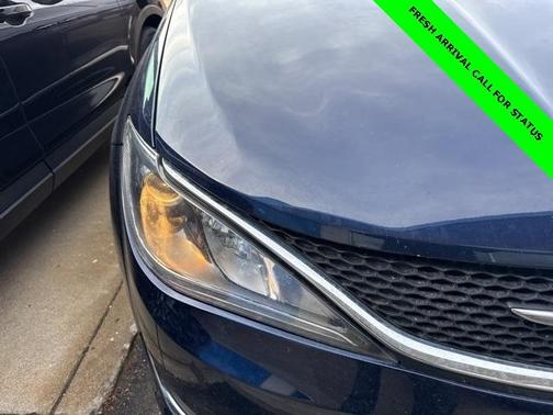 2018 Chrysler Pacifica Touring-L