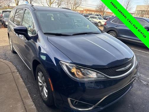 2018 Chrysler Pacifica Touring-L