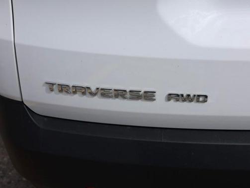 2022 Chevrolet Traverse LS