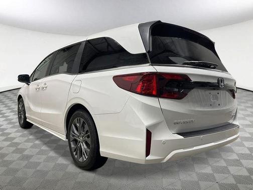 White 2026 Honda Odyssey Touring