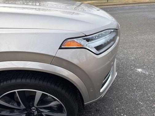 2024 Volvo XC90 B6 Plus Bright Theme 7-Seater