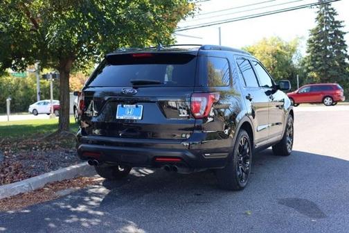 2019 Ford Explorer sport