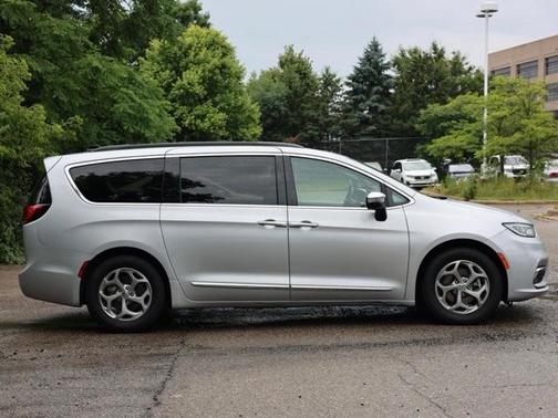 2023 Chrysler Pacifica Limited