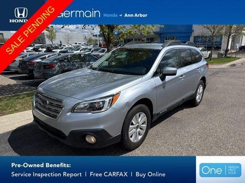 Ice Silver Metallic 2017 Subaru Outback 2.5i Premium