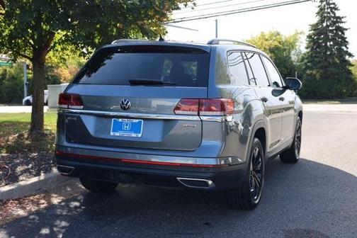 2022 Volkswagen Atlas 3.6L SE w/Technology