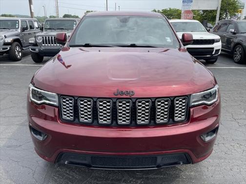 2022 Jeep Grand Cherokee Laredo