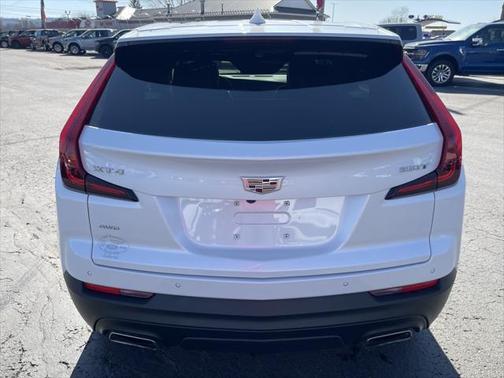 2023 Cadillac XT4 Luxury