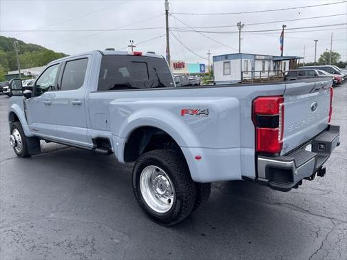 2025 Ford F-450 Lariat