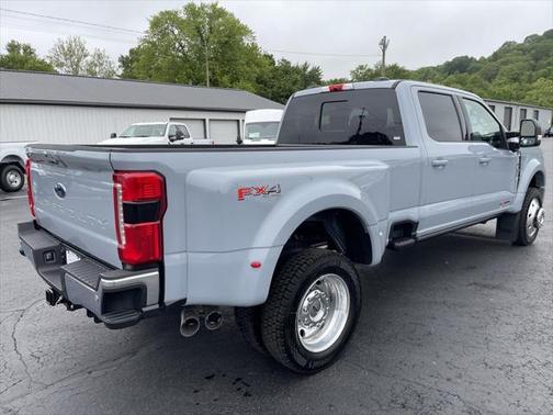 2025 Ford F-450 Lariat