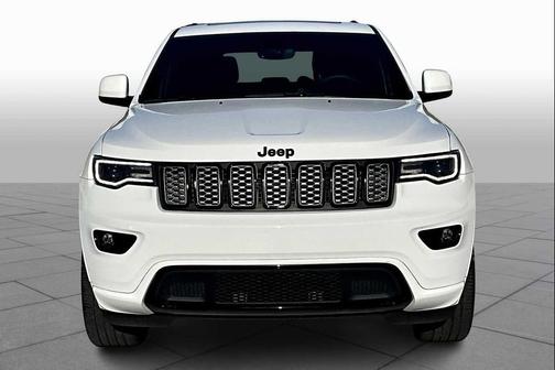 2022 Jeep Grand Cherokee Laredo