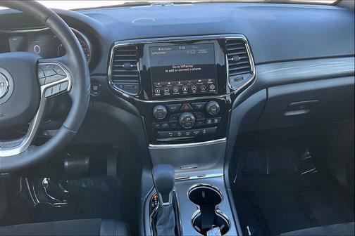 2022 Jeep Grand Cherokee Laredo