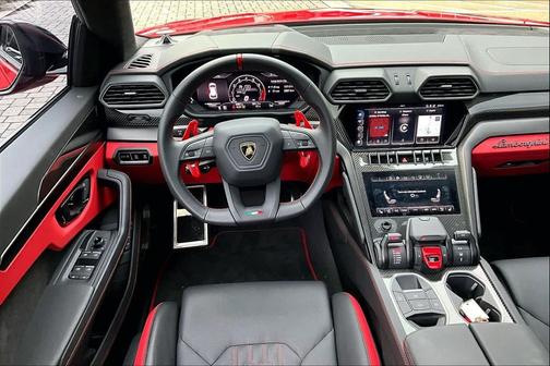 2024 Lamborghini Urus S