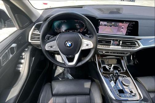 Mineral White Metallic 2020 BMW X7 xDrive40i