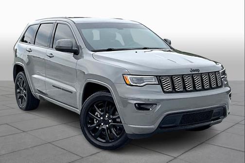 Sting-Gray Clearcoat 2022 Jeep Grand Cherokee Laredo