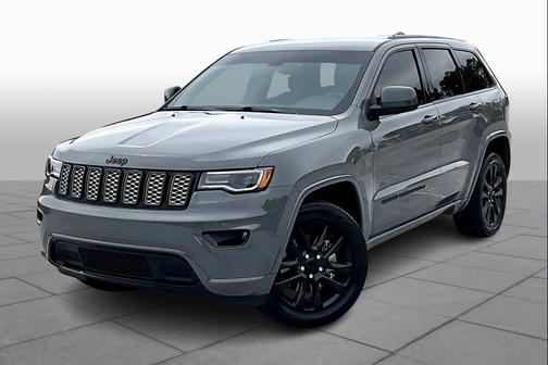 Sting-Gray Clearcoat 2022 Jeep Grand Cherokee Laredo