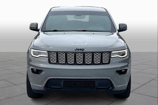 Sting-Gray Clearcoat 2022 Jeep Grand Cherokee Laredo