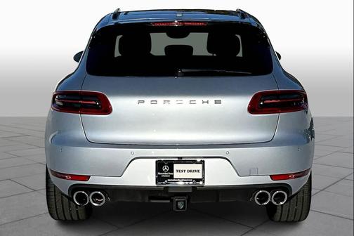 2015 Porsche Macan Turbo