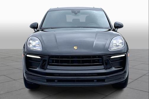 2022 Porsche Macan 
