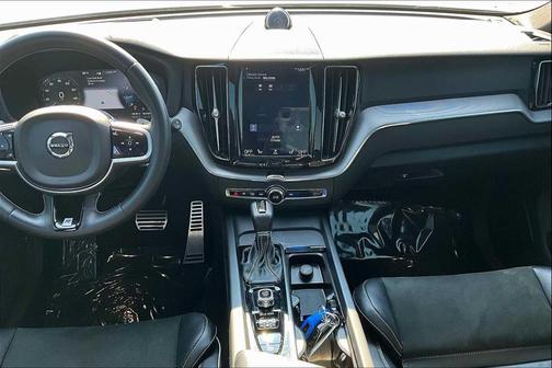 2019 Volvo XC60 T5 R-Design