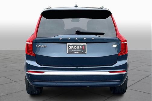 2023 Volvo XC90 Recharge Plug-In Hybrid T8 Ultimate Bright Theme 7-Seater