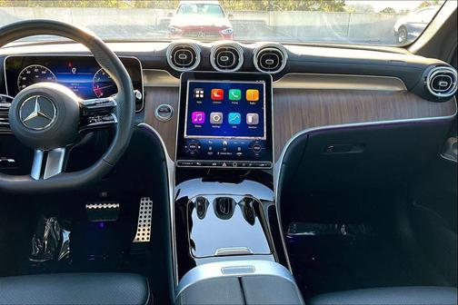 2025 Mercedes-Benz GLC 300 Base