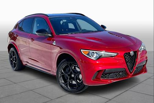2022 Alfa Romeo Stelvio Quadrifoglio