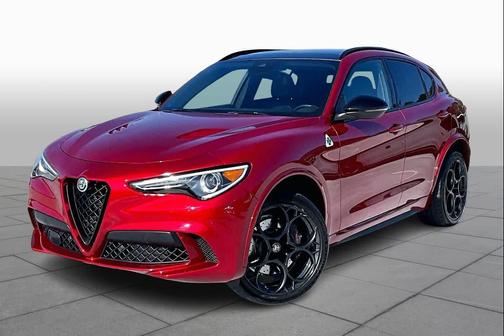 2022 Alfa Romeo Stelvio Quadrifoglio