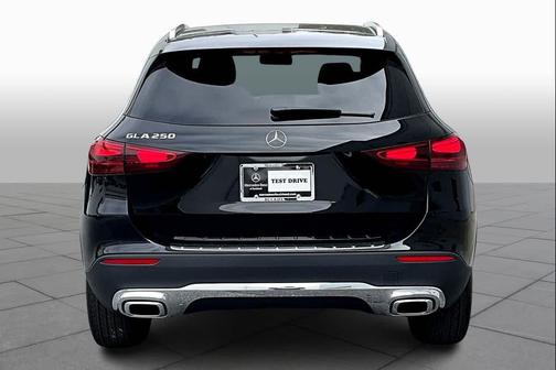 2026 Mercedes-Benz GLA 250 4MATIC