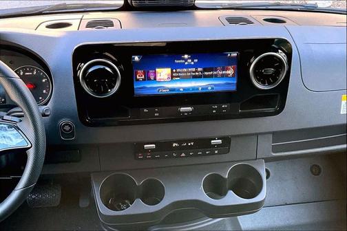 2025 Mercedes-Benz Sprinter 2500 Standard Roof