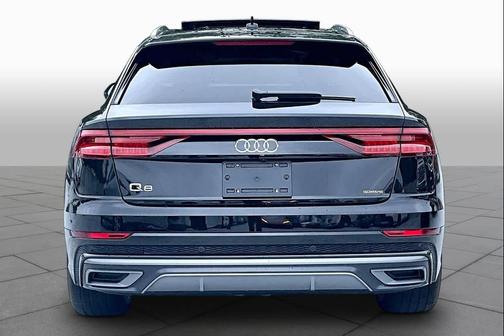 Mythos Black Metallic 2023 Audi Q8 55 Prestige