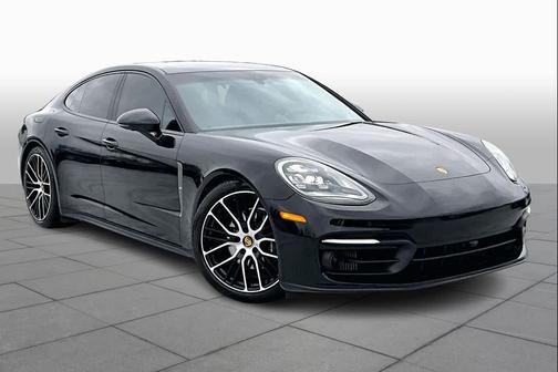 2023 Porsche Panamera RWD